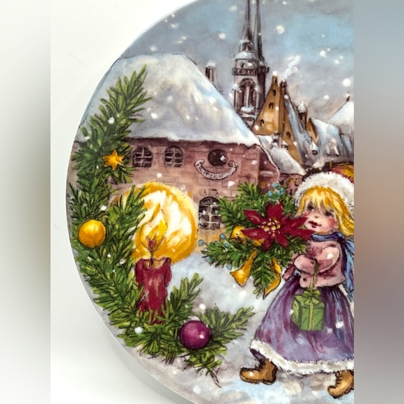 VTG Goebel Collectible Porcelain Plate A Gift of Joy Christmas Kinderland Lore - Picture 2 of 8